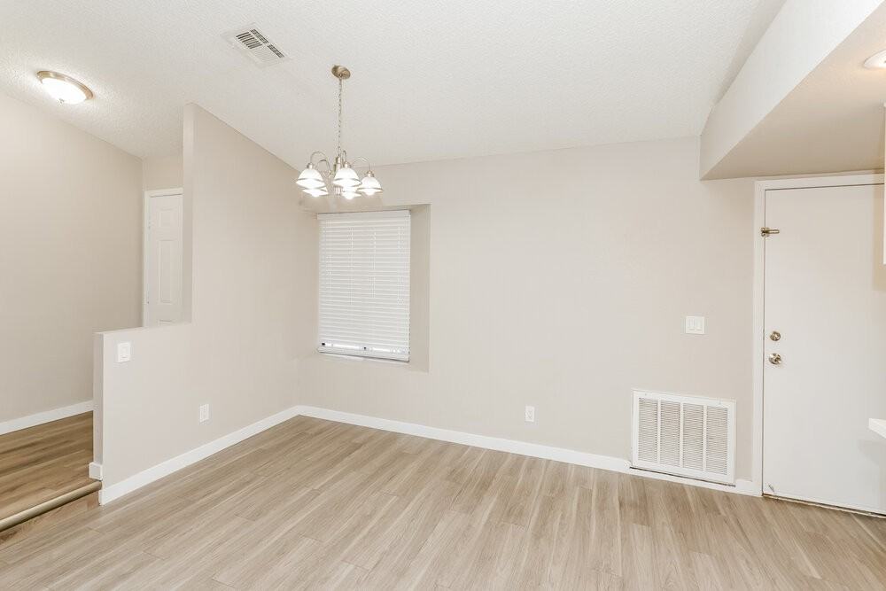 141 Emden Dr - Photo 7 of 16