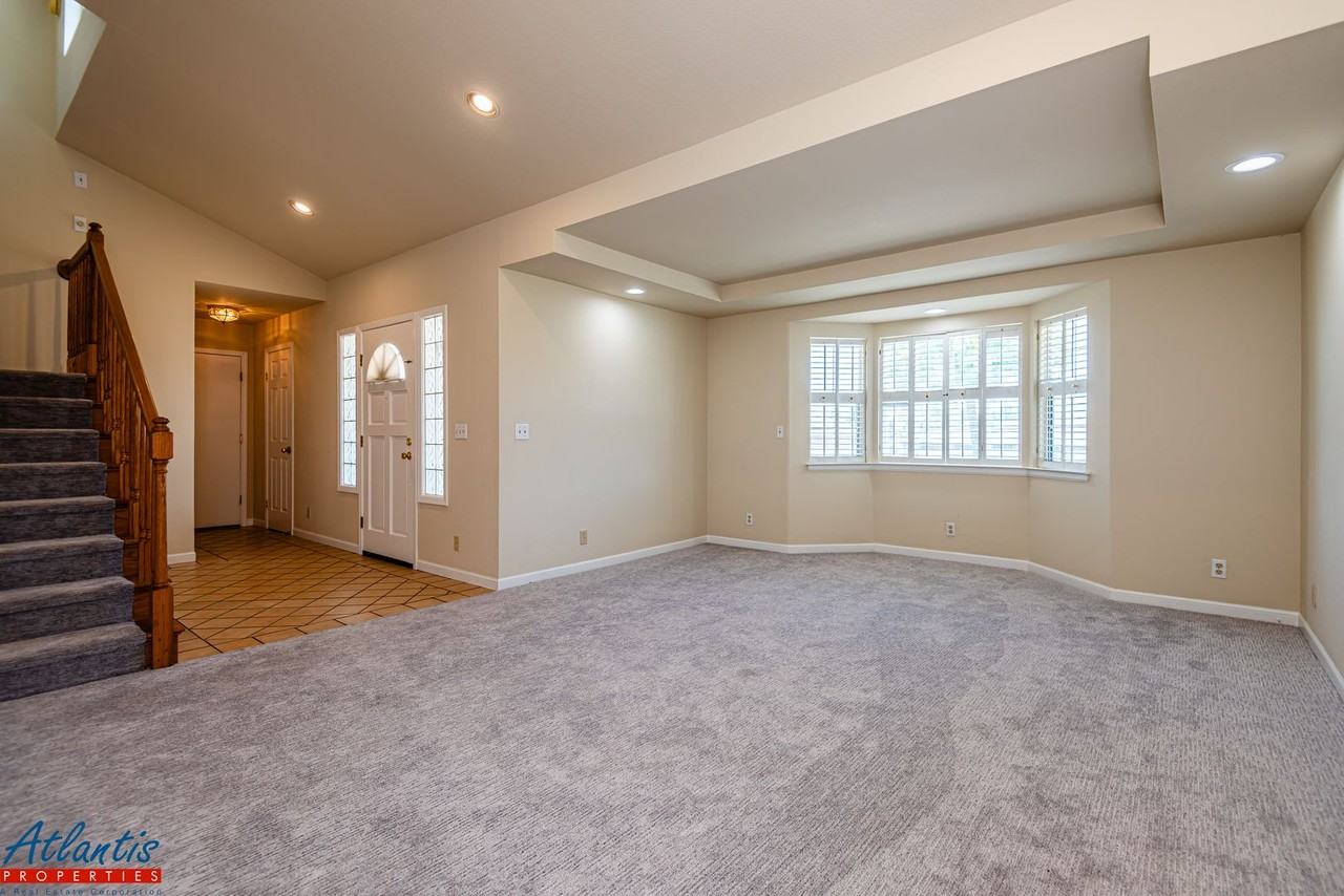 2674 Hastings Avenue - Photo 2 of 25