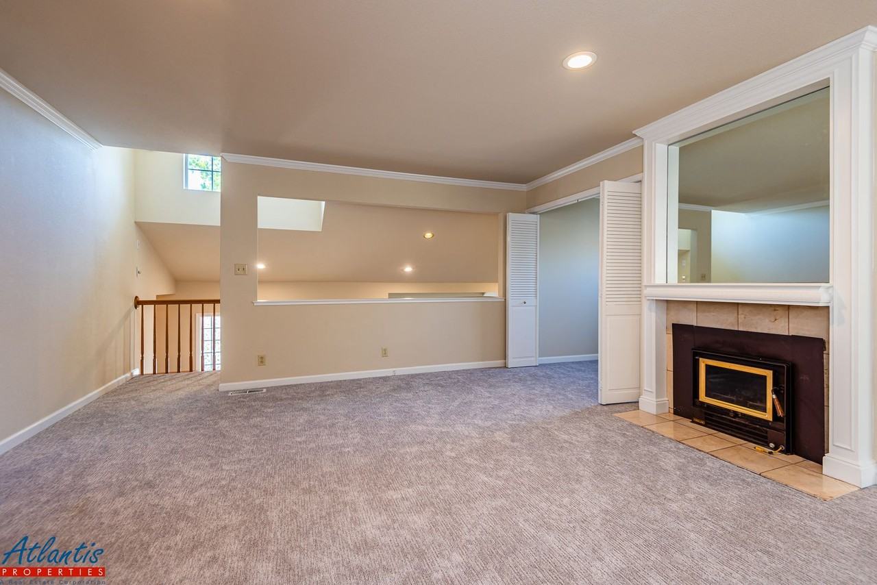 2674 Hastings Avenue - Photo 4 of 25