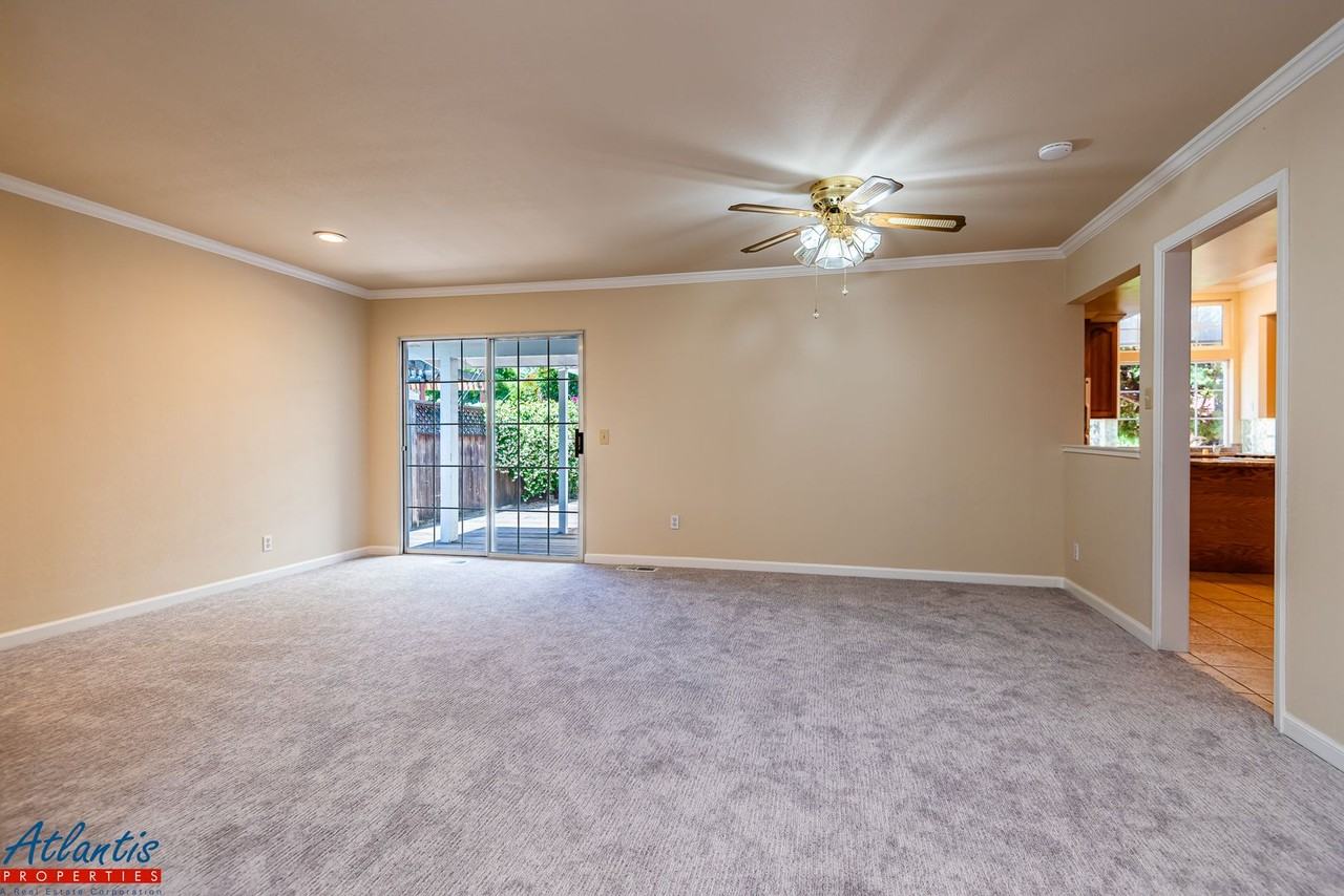 2674 Hastings Avenue - Photo 7 of 25