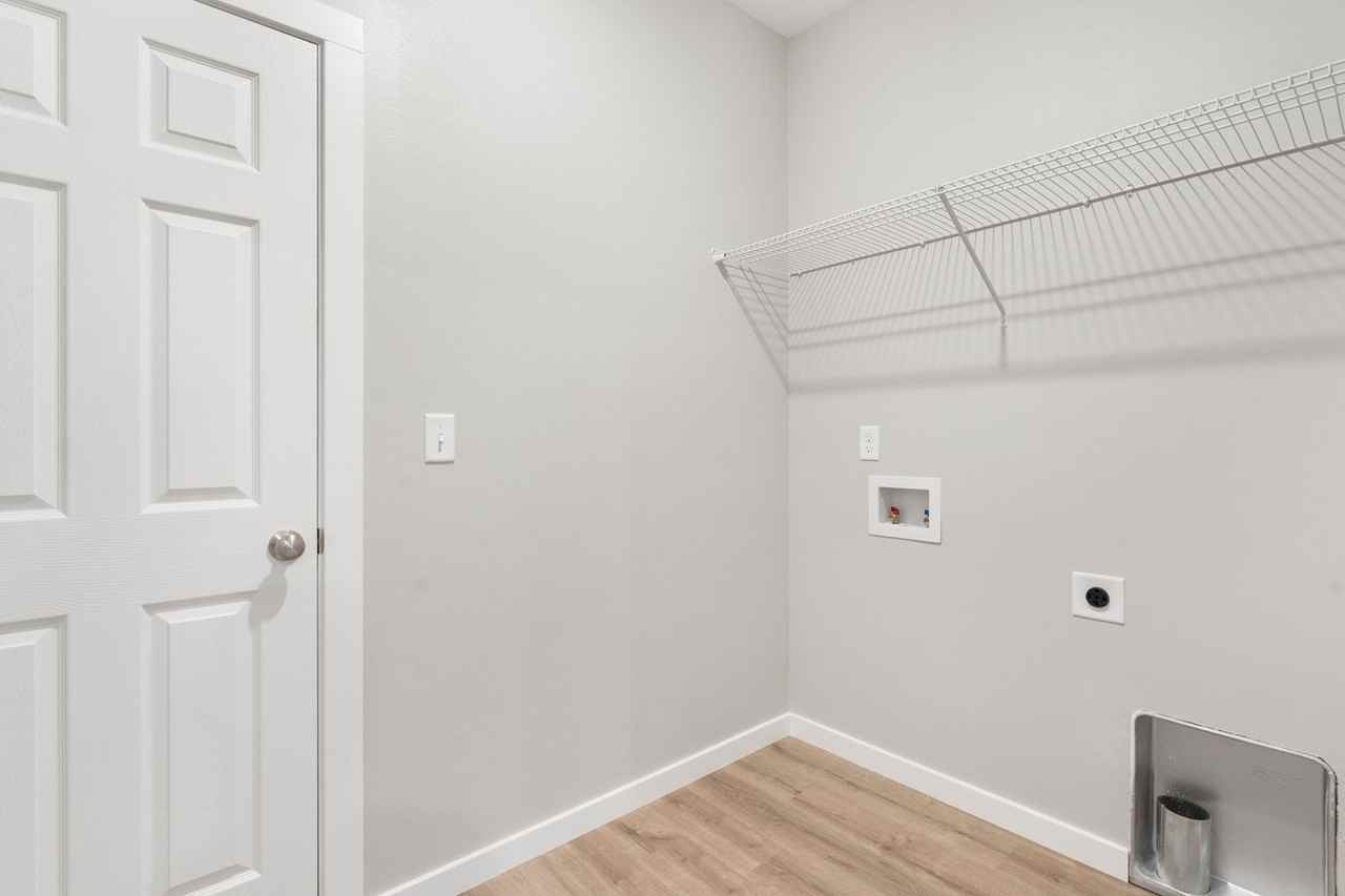 730 Vivian Street - Photo 6 of 37