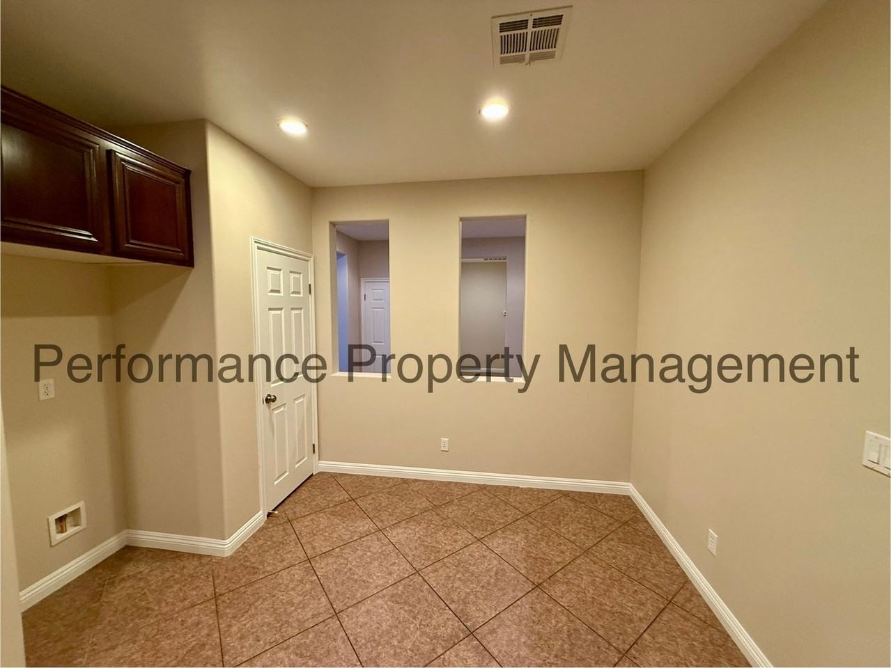 5204 Gossimer Drive - Photo 6 of 19