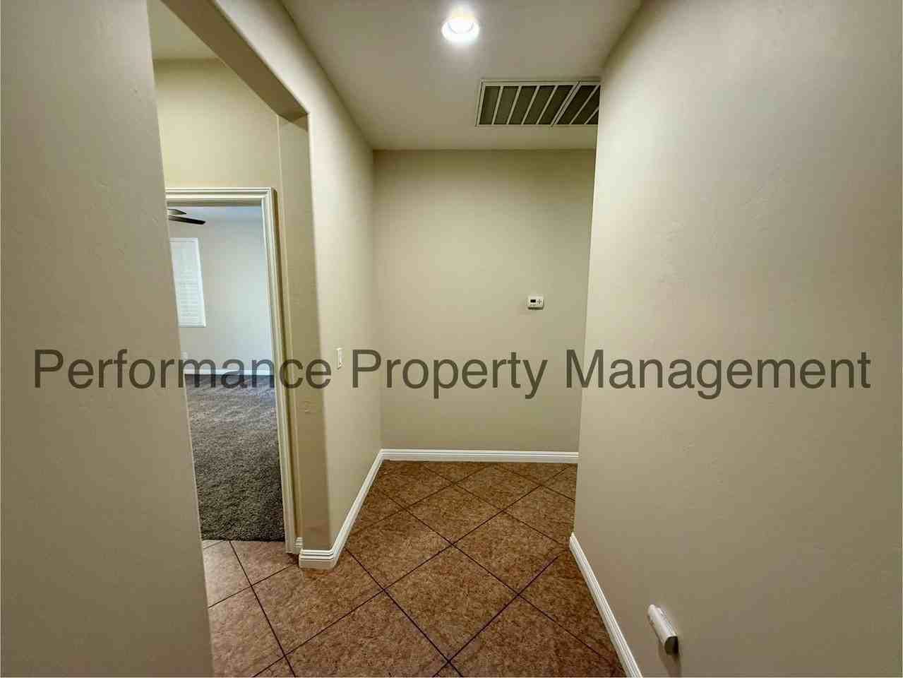 5204 Gossimer Drive - Photo 7 of 19