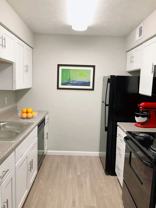 English Village Apartments - Photo 1 of 1