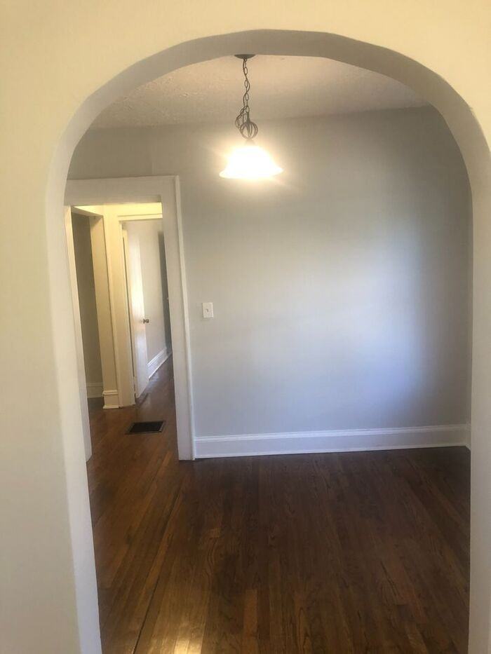 725 Catherine St Sw #1 - Photo 4 of 15