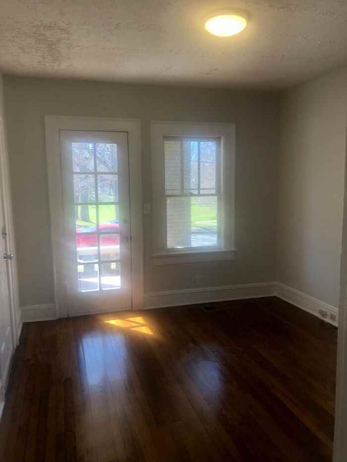 725 Catherine St Sw #1 - Photo 6 of 15
