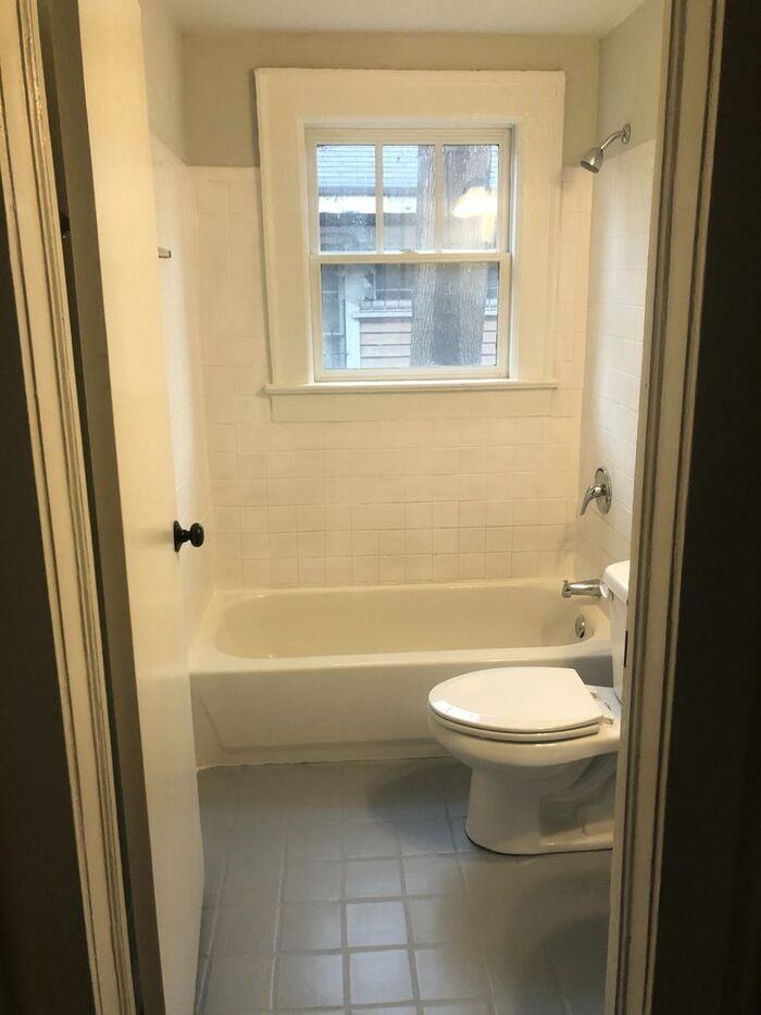 725 Catherine St Sw #1 - Photo 7 of 15