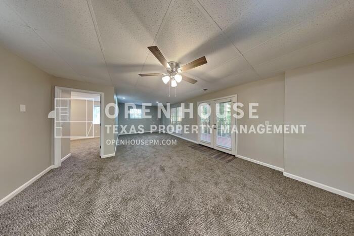 4902 Sturbridge Crescent Northeast - Photo 6 of 22