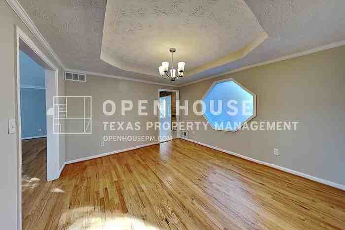 3021 Wendy Lane - Photo 7 of 26