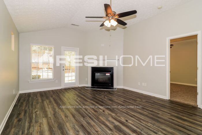 443 Topaz Dr - Photo 6 of 20