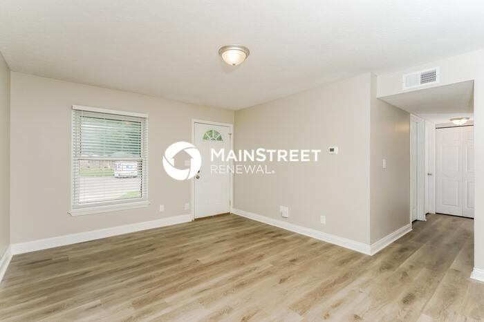 10901 Altsheler Pl - Photo 4 of 16