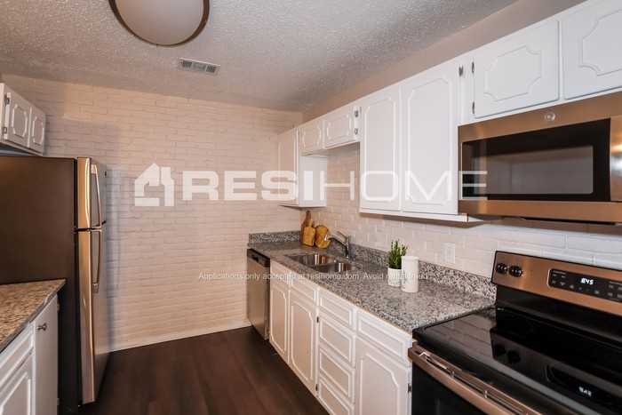 5732 Marlene Dr - Photo 3 of 20