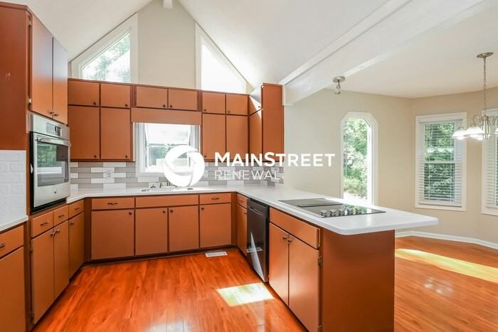 1255 Taramore Dr - Photo 6 of 18