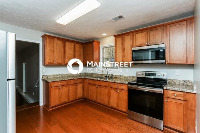 1677 Pheasant Drive - Photo 4 of 16