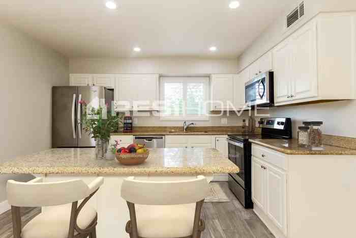 1829 E Watson Dr - Photo 3 of 17