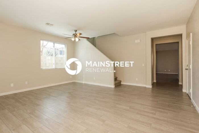 15460 W Canterbury Dr - Photo 2 of 18