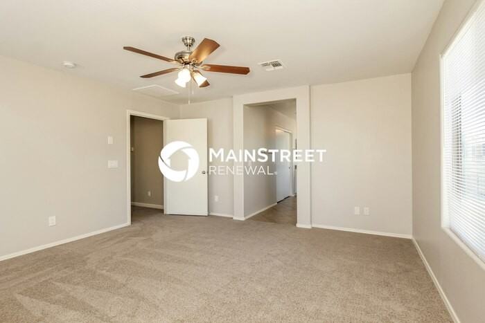 15460 W Canterbury Dr - Photo 7 of 18