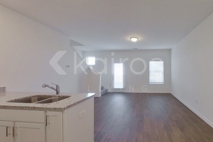 226 Long Island Dr SW - Photo 2 of 18