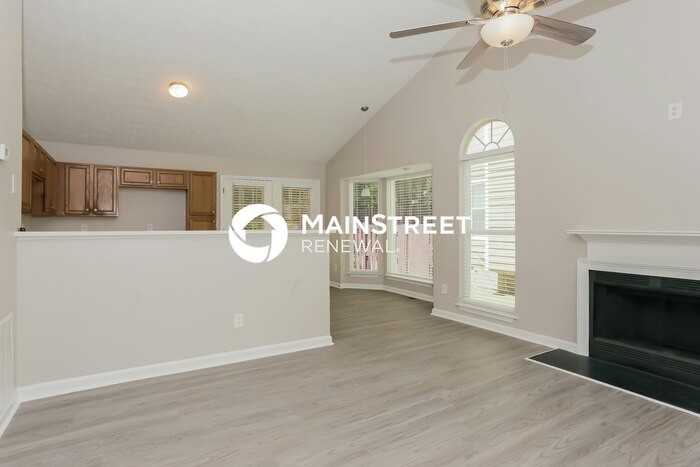 2983 Rapids Dr - Photo 2 of 15