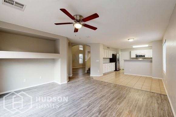 15538 W Supai Cir - Photo 7 of 38