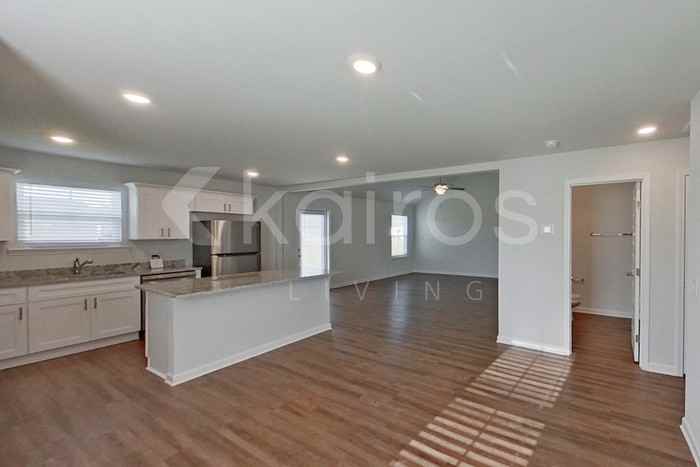 137 Western Red Cedar Dr - Photo 7 of 22