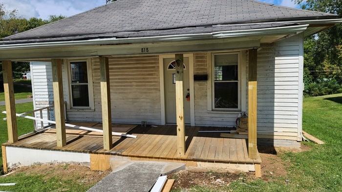 818 Hamilton Street - Photo 2 of 3