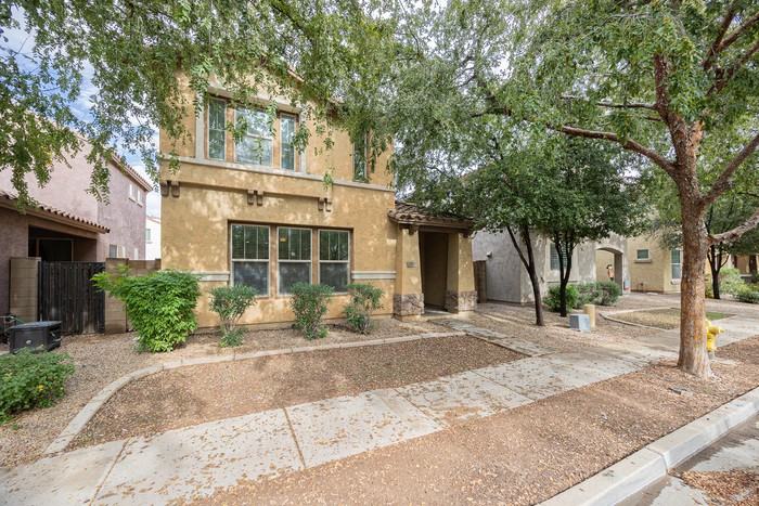 3314 E Sheffield Rd - Photo 3 of 32