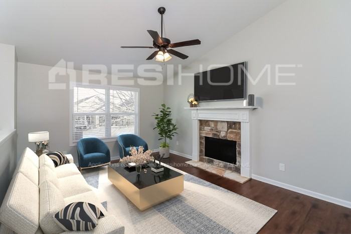 17 Oakbrook Dr Sw - Photo 4 of 20