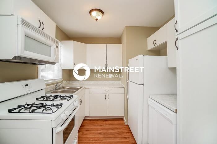 2231 Dartmouth Avenue - Photo 5 of 18