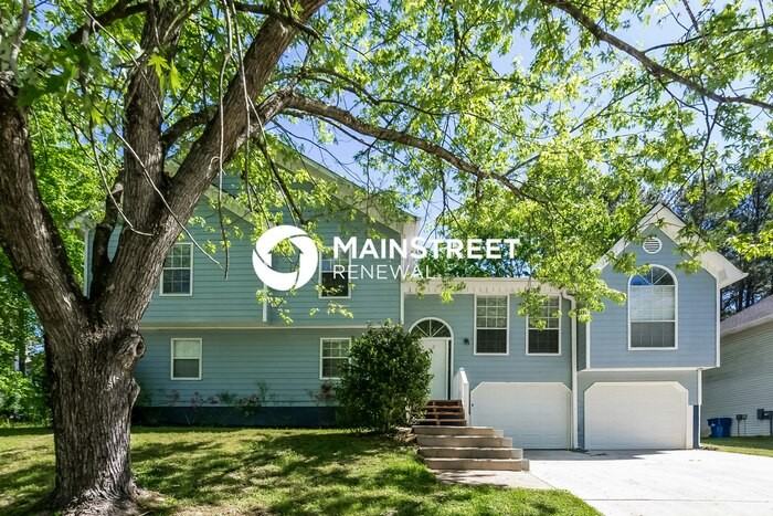 2353 Loren Falls Ln Sw - Photo 2 of 17