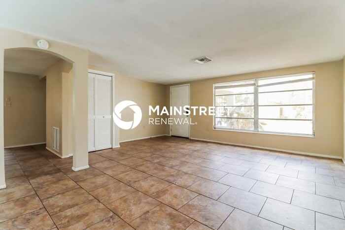 9636 Mark Twain Ln - Photo 3 of 16