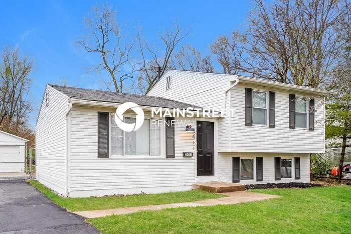 5411 Baynard Dr - Photo 2 of 18