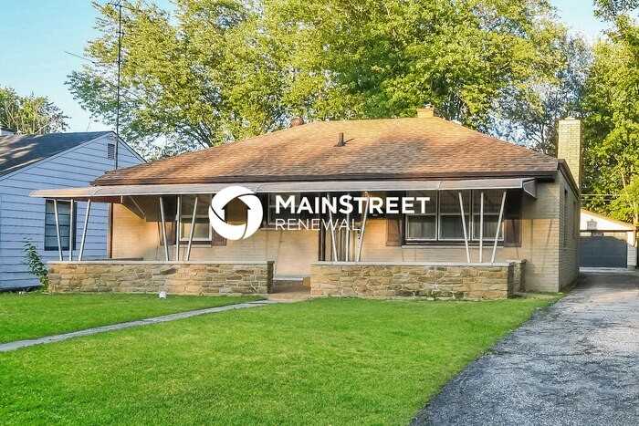 4769 N Mitchner Ave - Photo 2 of 16