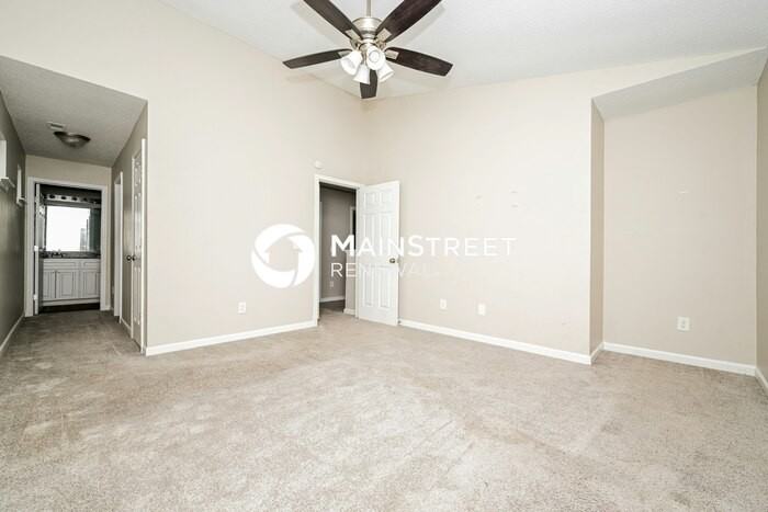 304 Lauren Way - Photo 7 of 17