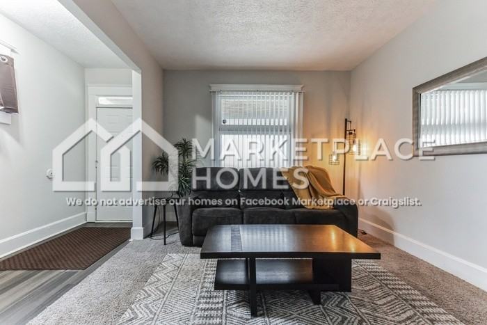 2428 N Capitol Ave - Photo 3 of 22