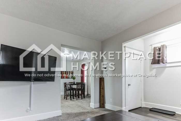 2428 N Capitol Ave - Photo 4 of 22