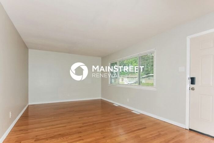 330 Moule Dr - Photo 4 of 17