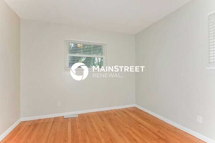 330 Moule Dr - Photo 7 of 17