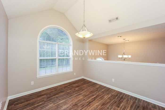 2040 Club Bay Dr - Photo 5 of 22