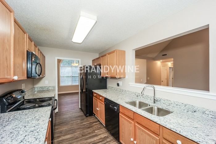 2040 Club Bay Dr - Photo 7 of 22