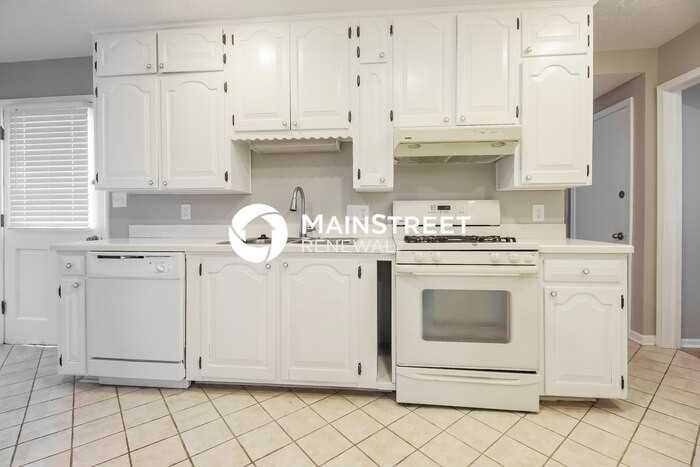 2300 Nw 85th Ter - Photo 6 of 17