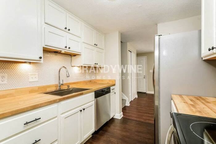 3336 Corey Dr - Photo 4 of 19