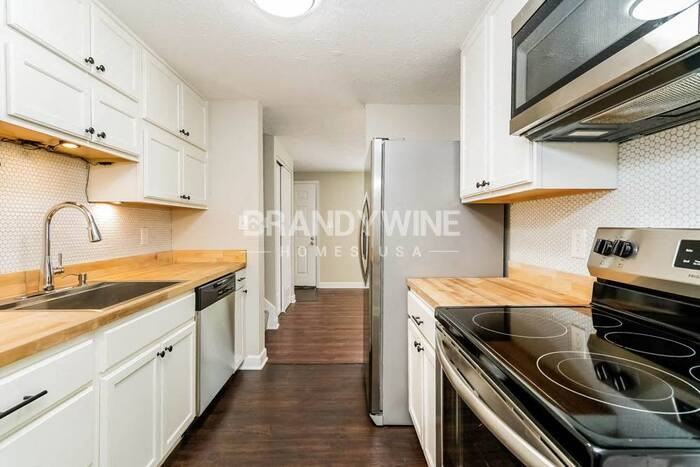 3336 Corey Dr - Photo 5 of 19