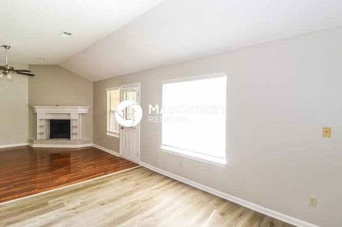 4515 Kings Grant Dr - Photo 5 of 16