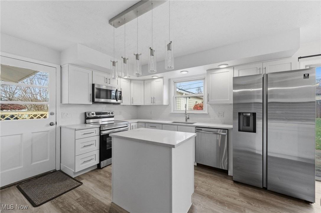 6677 Crenshaw Dr - Photo 7 of 32