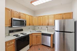 featured image of 15663 Viewpoint Cir #1