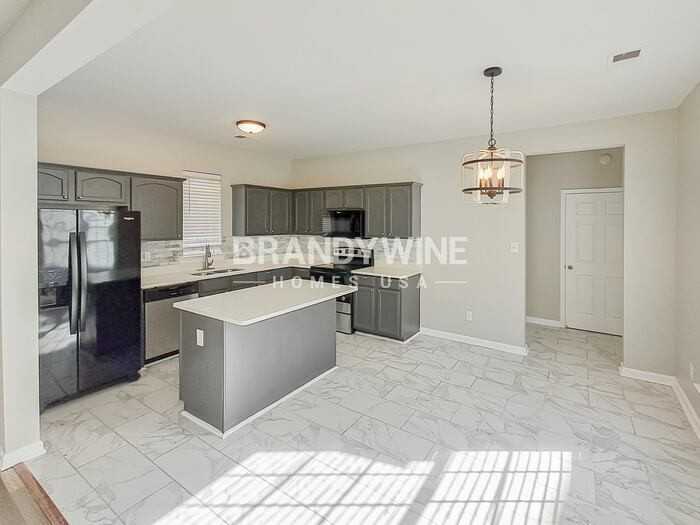 618 Peyton Cir #618 - Photo 4 of 18