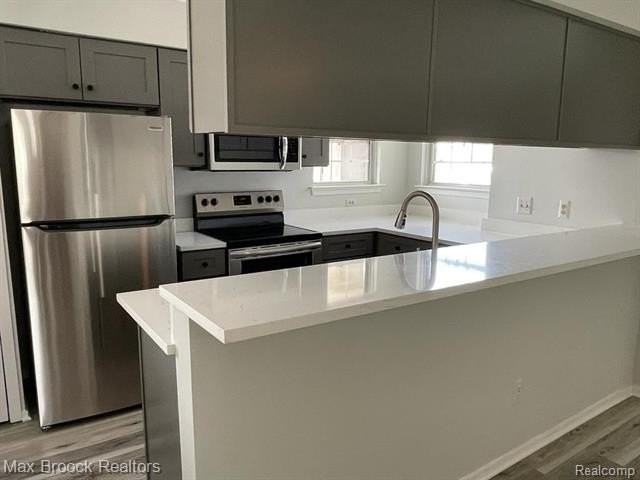 6635 Bellows Ct - Photo 5 of 13