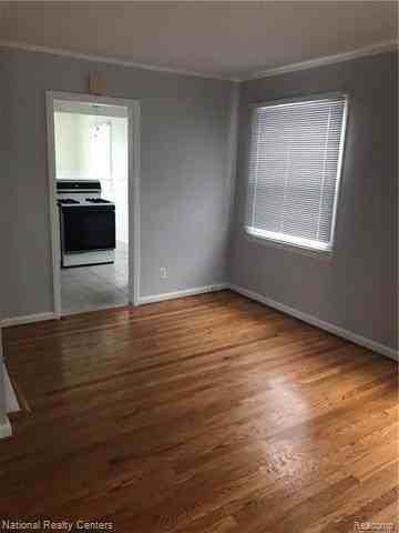 3845 Ziegler St - Photo 4 of 5