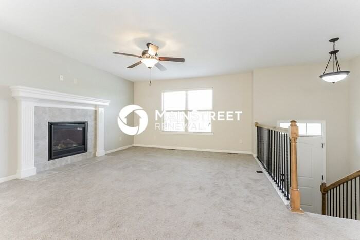 801 Emerson Dr - Photo 2 of 17